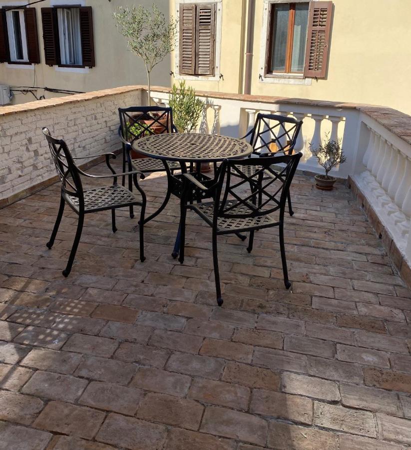 איזולה Apartma Na Terasi מראה חיצוני תמונה